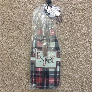 NWT. Pretty Cheese Server and Spreader!